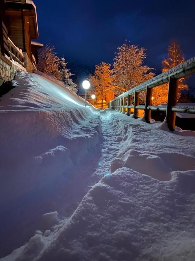 Camping & Chalet Pian Della Regina Cevo エクステリア 写真